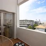 Apartment 1br - Views - Deli Cafe *