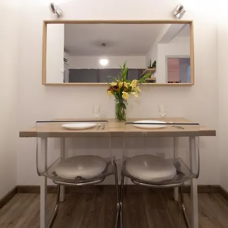 1br - Views - Deli Cafe * Nicosia